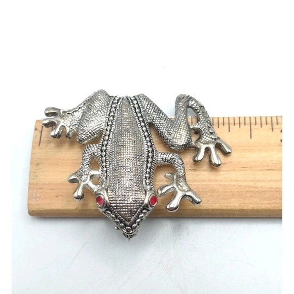 Vintage Ornate Silver Tone Frog Brooch Pin Red Eye Statement 2.75" 23g Cute Gift - Picture 7 of 9